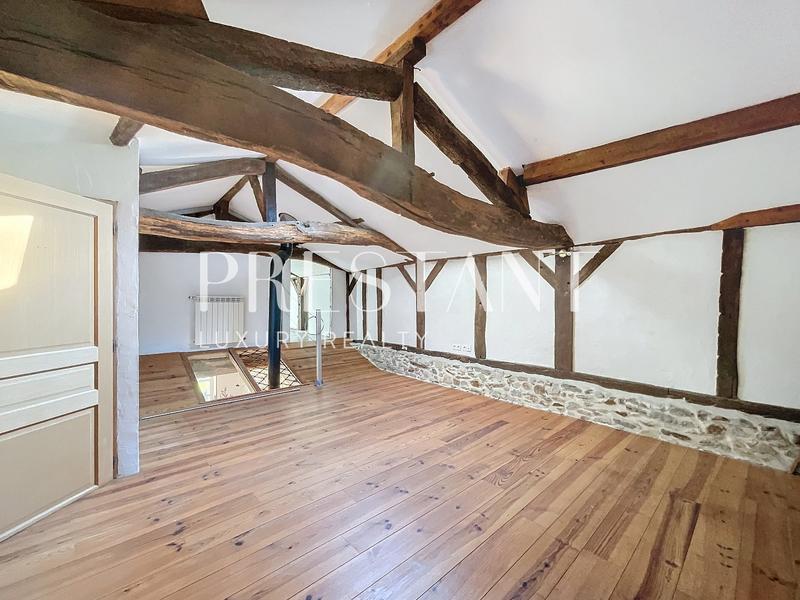 Maison de campagne - 220 m² - 7 pièces