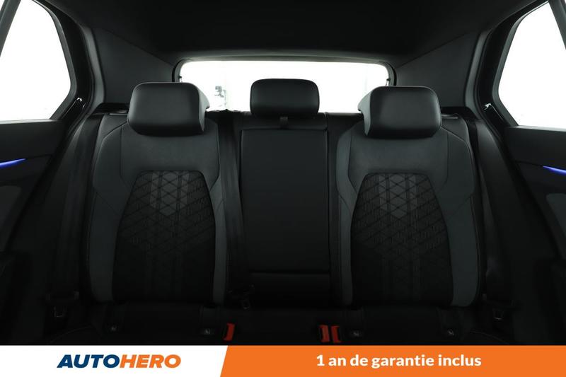 Volkswagen Golf VIII 1.5 eTSI Opf R-Line Dsg7 130 ch