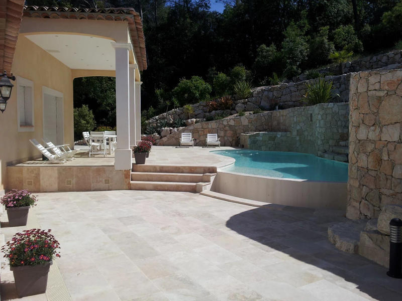 Villa - 186 m² - 6 pièces