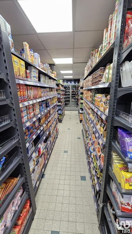 Local commercial - 150 m² - 4 pièces