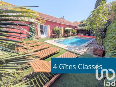 Maison - 425 m² - 16 pièces