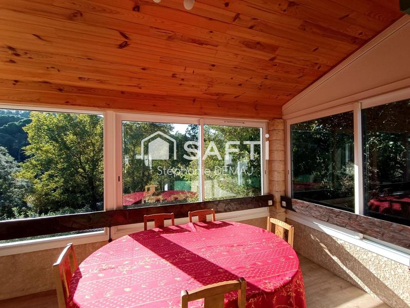 Maison - 137 m² - 5 pièces