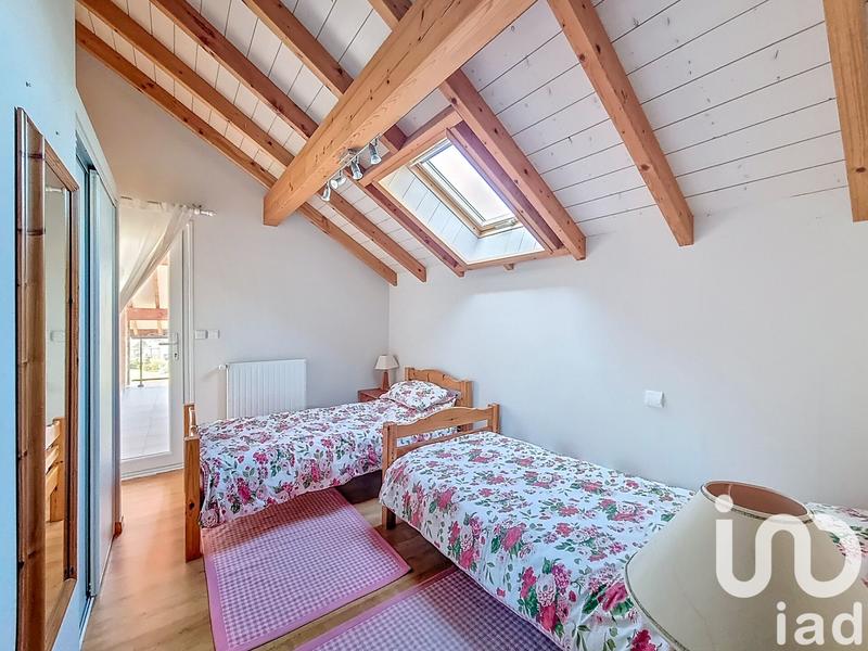 Maison - 258 m² - 9 pièces