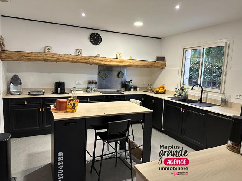 Maison - 137 m² - 5 pièces