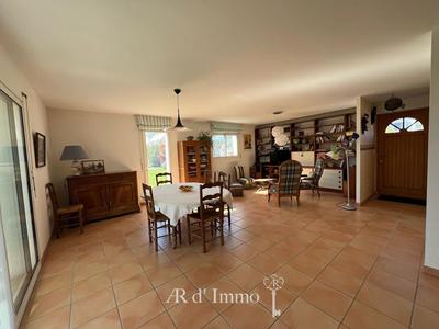 Maison - 134 m² - 7 pièces