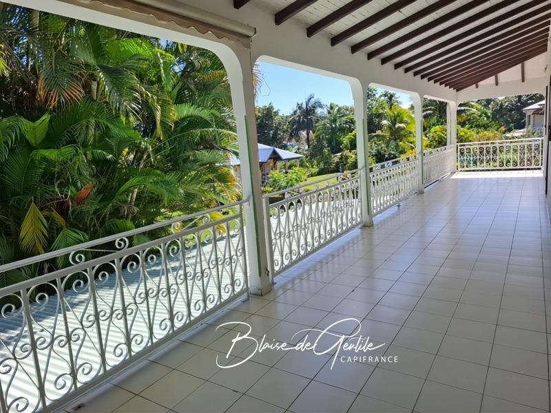 Maison - 159 m² - 7 pièces