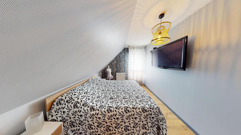 Pavillon - 180 m² - 8 pièces