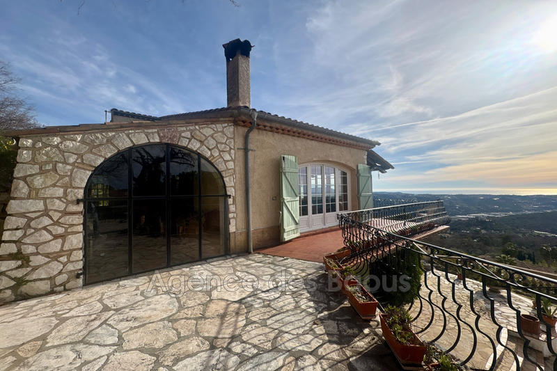 Maison - 216 m² - 1 pièce