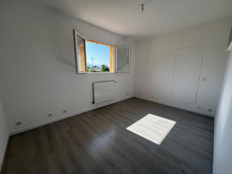 Maison - 171 m² - 7 pièces