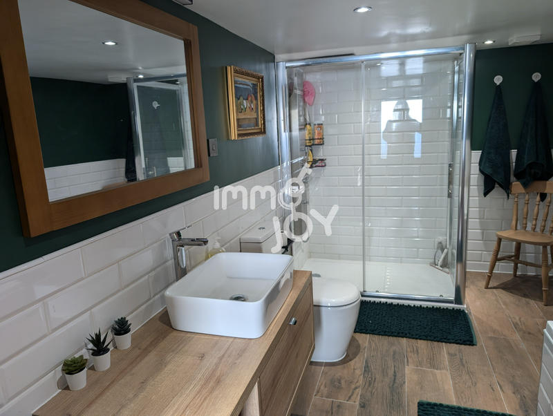 Maison de village - 360 m² - 10 pièces