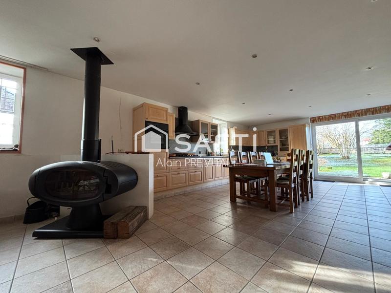 Maison - 213 m² - 4 pièces