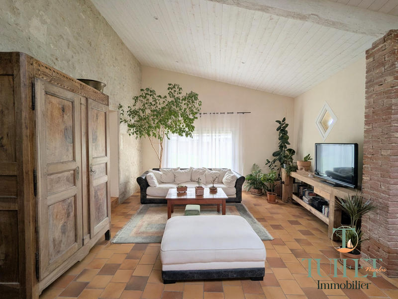 Maison ancienne - 166 m² - 8 pièces