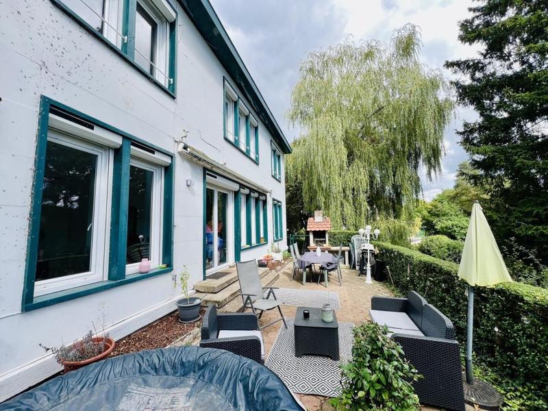 Maison - 167 m² - 7 pièces