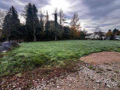 Terrain constructible - 2 033 m²