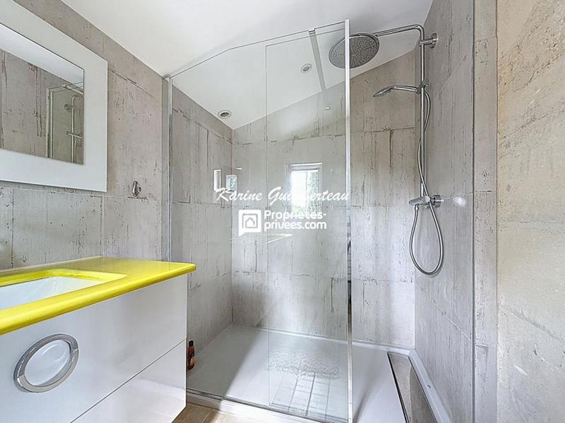 Maison - 321 m² - 8 pièces