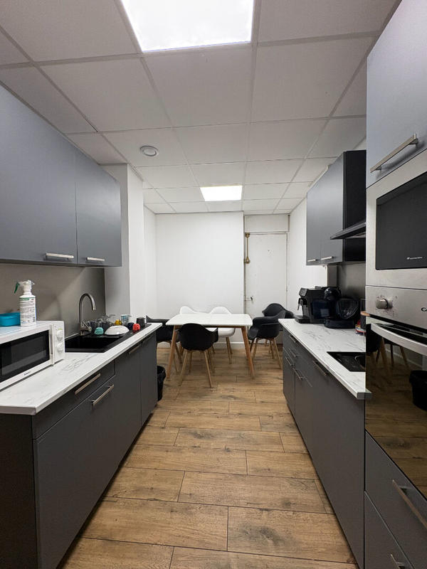 Local commercial - 330 m²