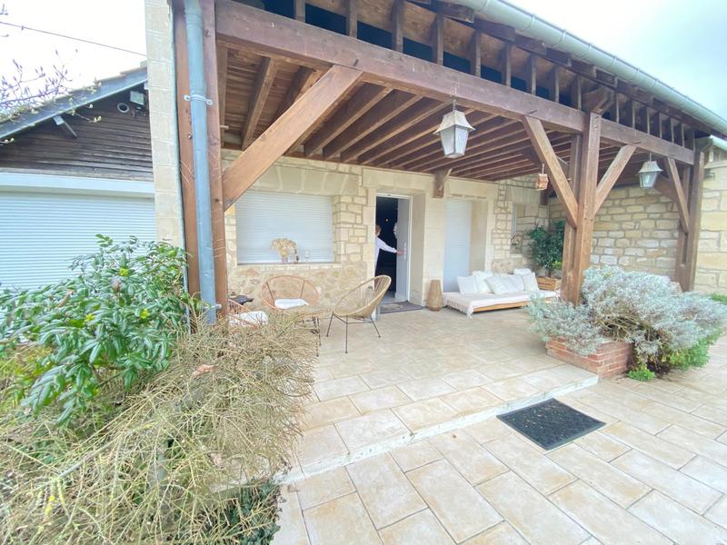 Villa - 260 m² - 8 pièces