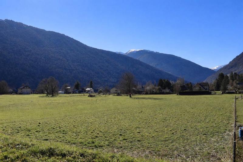 Terrain constructible - 1 921 m²