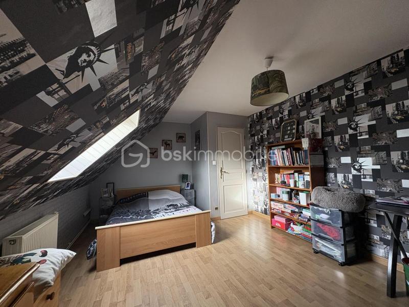 Maison traditionnelle - 151 m² - 6 pièces