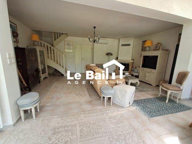 Maison - 128 m² - 7 pièces