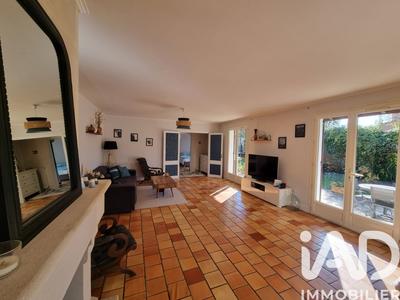 Maison - 137 m² - 5 pièces
