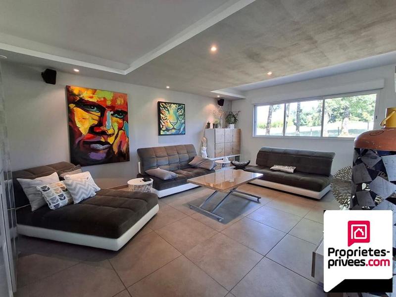 Maison - 162 m² - 6 pièces