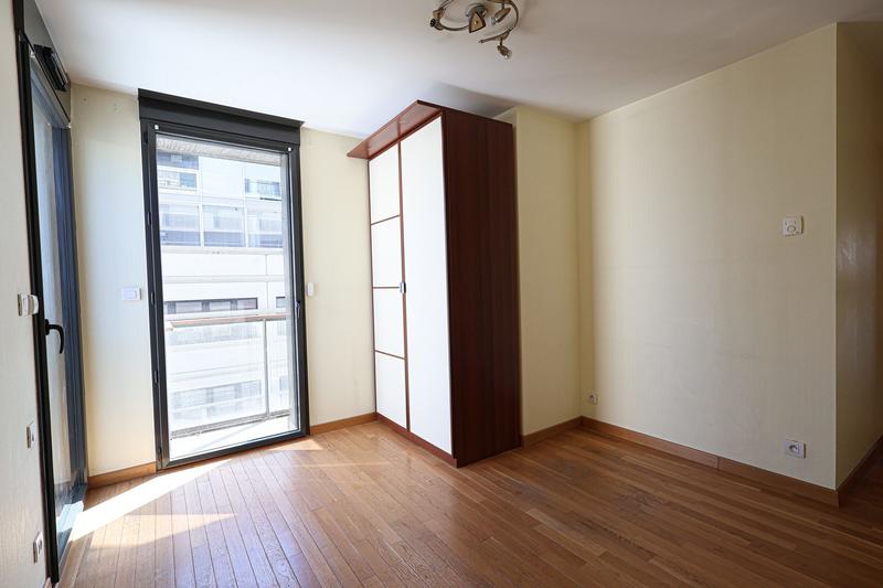 Appartement - 83 m² - 3 pièces