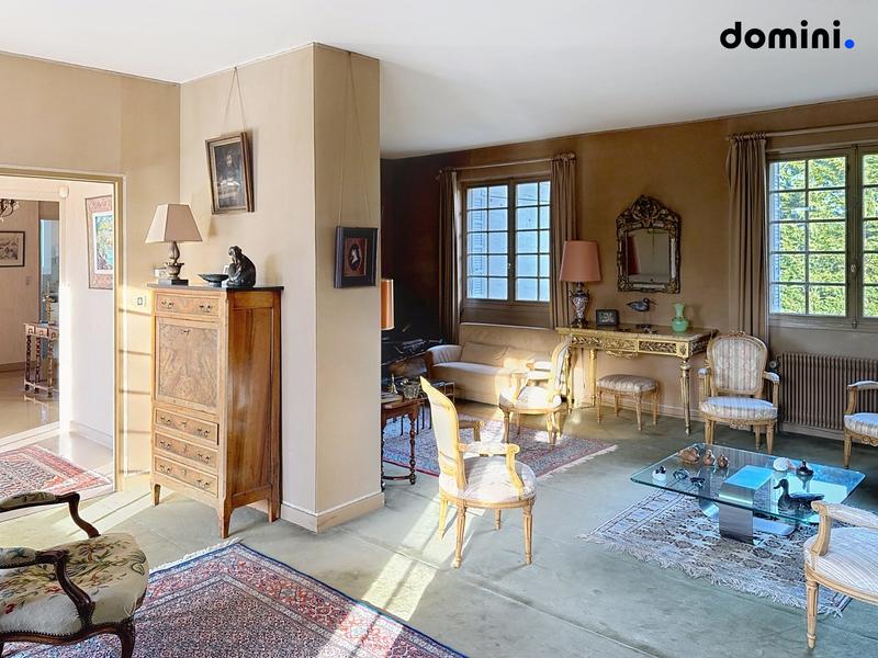 Maison ancienne - 264 m² - 11 pièces