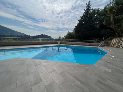 Villa - 335 m² - 7 pièces