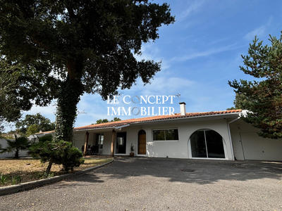 Maison - 185 m² - 5 pièces