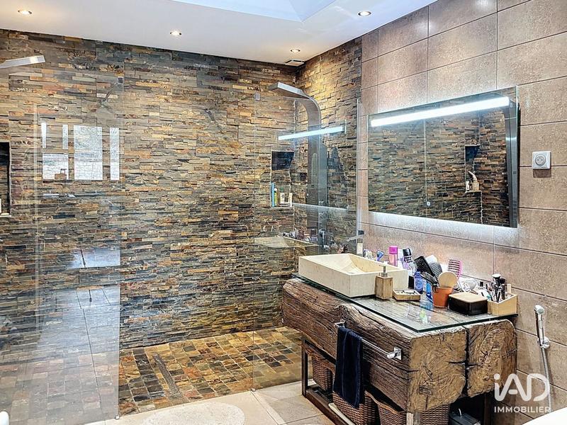 Maison - 168 m² - 5 pièces