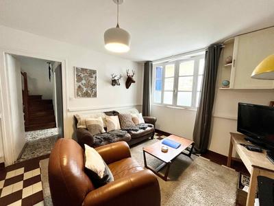 Propriété - 149 m² - 7 pièces