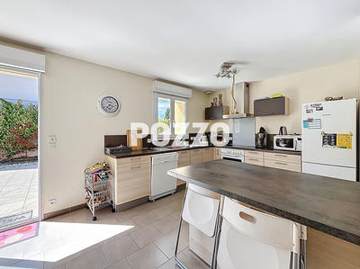 Maison - 137 m² - 6 pièces