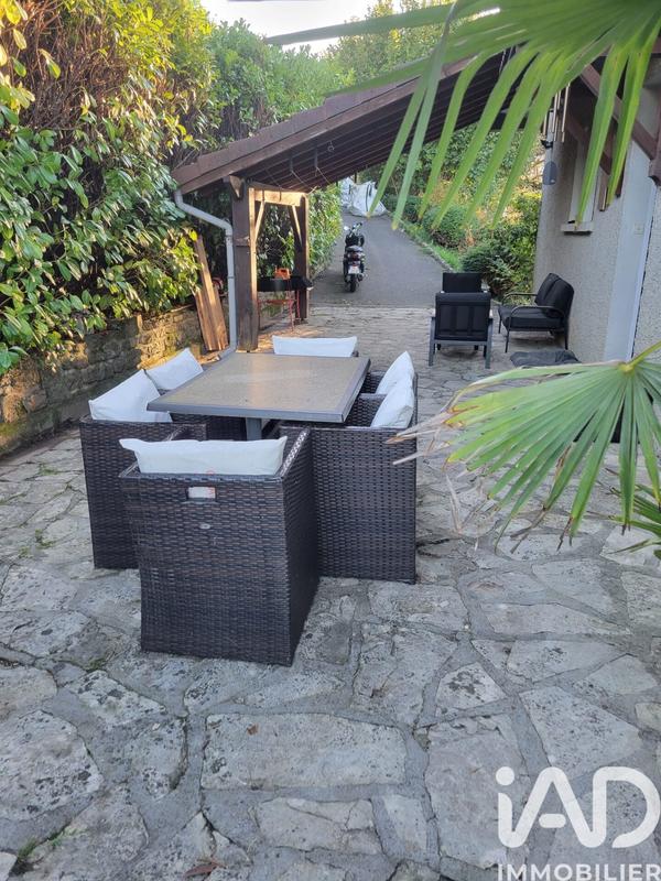 Maison - 110 m² - 5 pièces