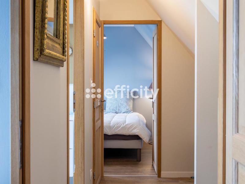 Maison - 151 m² - 7 pièces