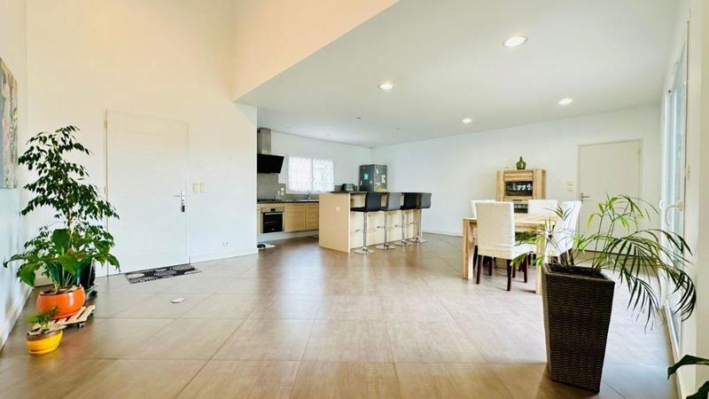 Maison - 158 m² - 6 pièces