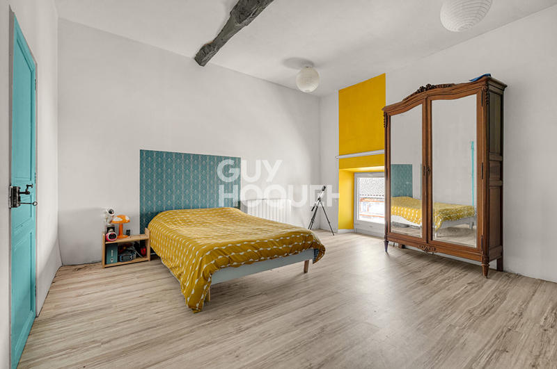 Maison - 255 m² - 7 pièces