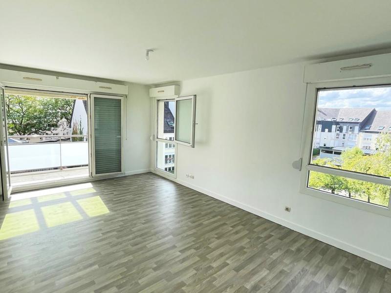 Appartement - 104 m² - 5 pièces