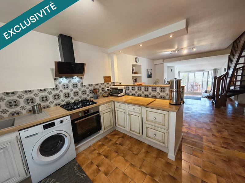 Maison - 93 m² - 4 pièces