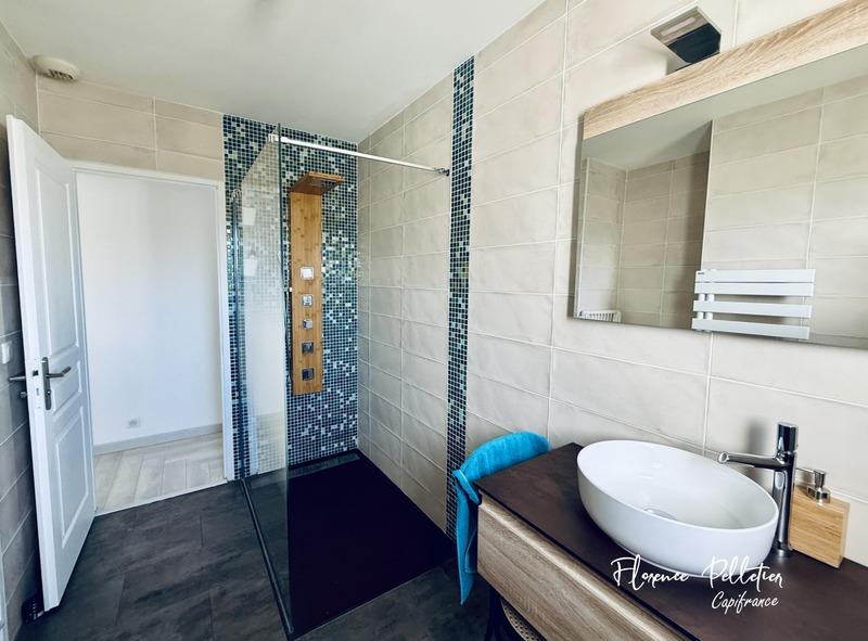 Maison - 171 m² - 6 pièces