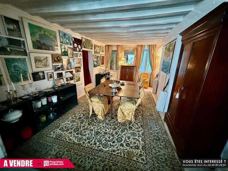 Propriété - 343 m² - 10 pièces