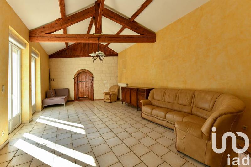 Maison - 202 m² - 8 pièces