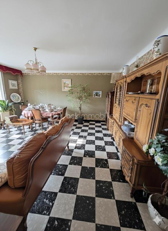 Appartement - 136 m² - 6 pièces