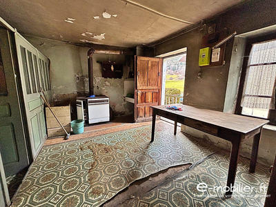 Maison ancienne - 400 m² - 4 pièces