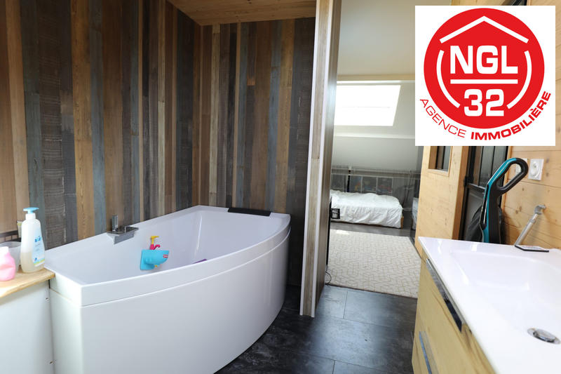 Villa - 161 m² - 7 pièces