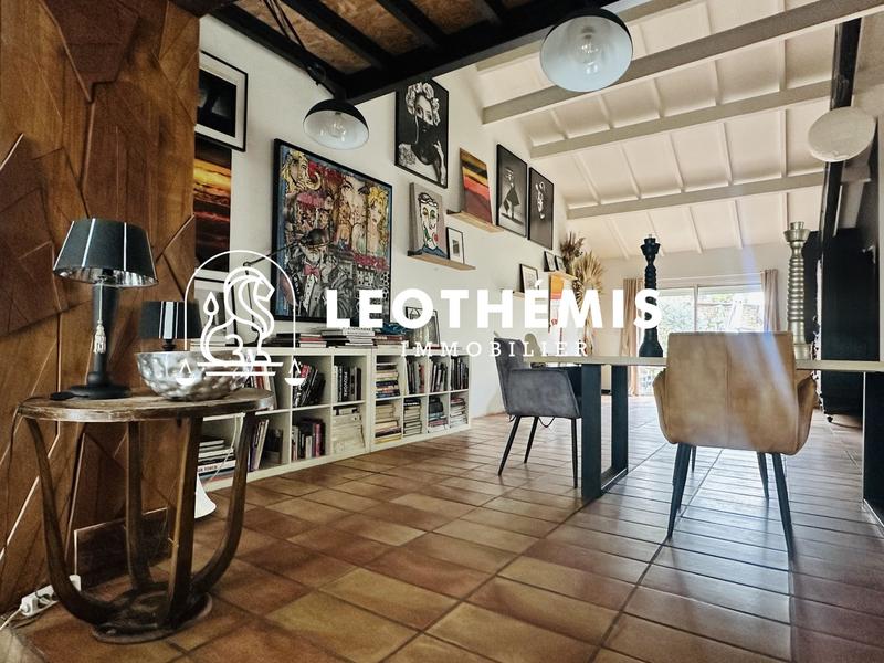 Maison - 184 m² - 5 pièces