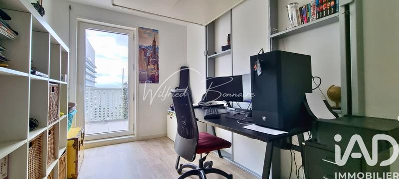Appartement - 99 m² - 5 pièces