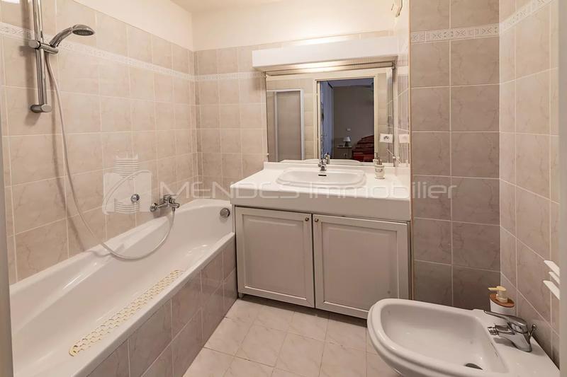 Appartement - 85 m² - 3 pièces