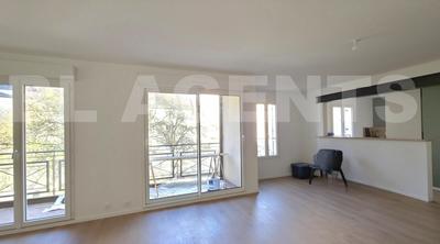 Appartement - 90 m² - 3 pièces