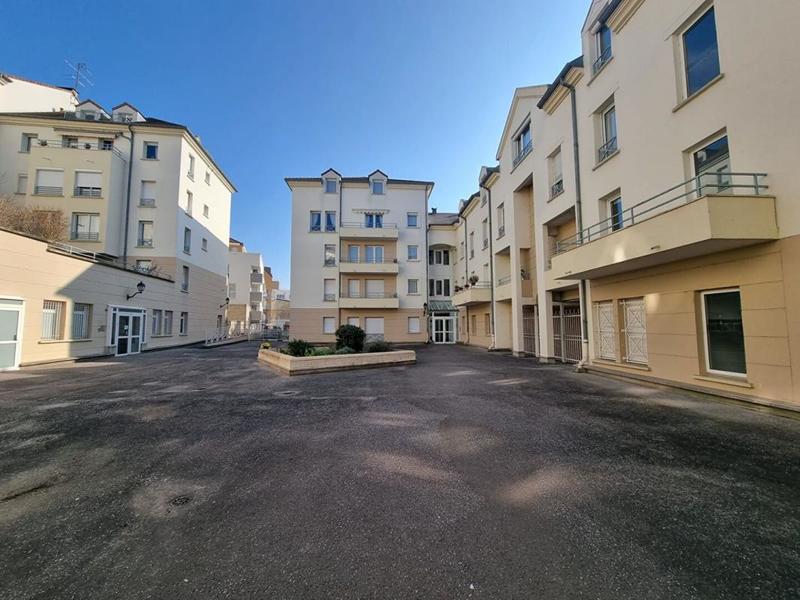 Appartement - 97 m² - 3 pièces